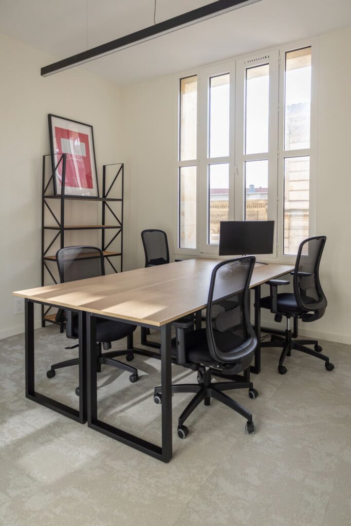 Bureau privé dans espace de coworking à Bordeaux