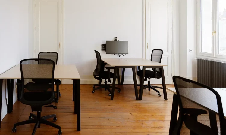 Location bureau privatif : quels services inclus sont vraiment indispensables ?
